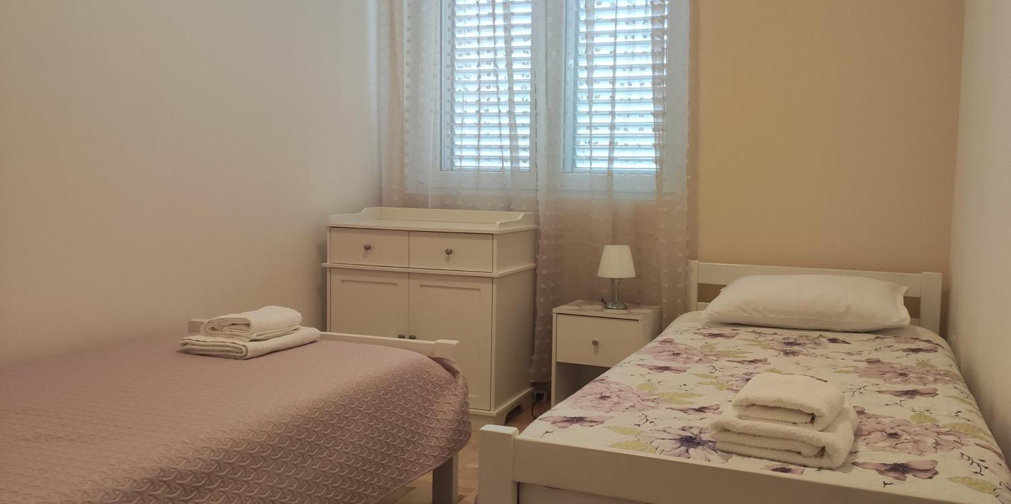 Siesta Apartments Šibenik Esterno foto