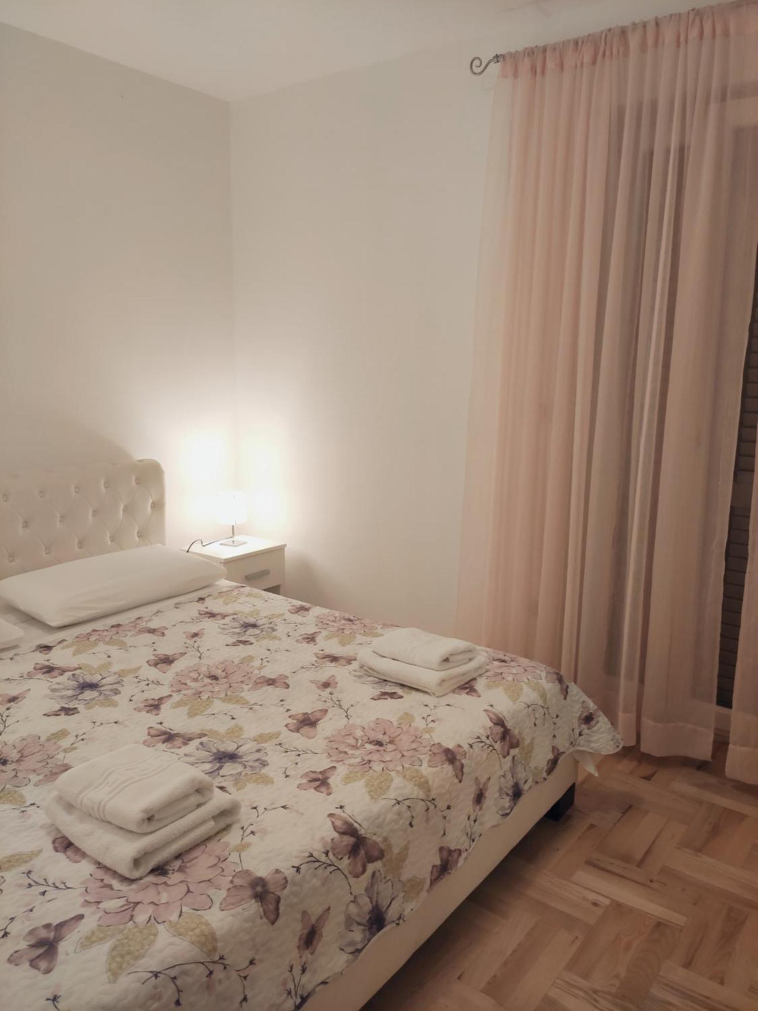 Siesta Apartments Šibenik Esterno foto